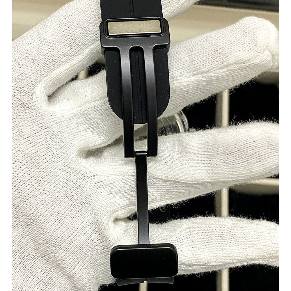 Heryi - Silicone Straps & Magnetic Lock Wrist Watch For Men