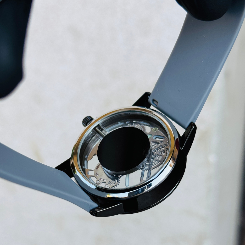 FT Skeleton Gray Black Rubber strap with magnet
